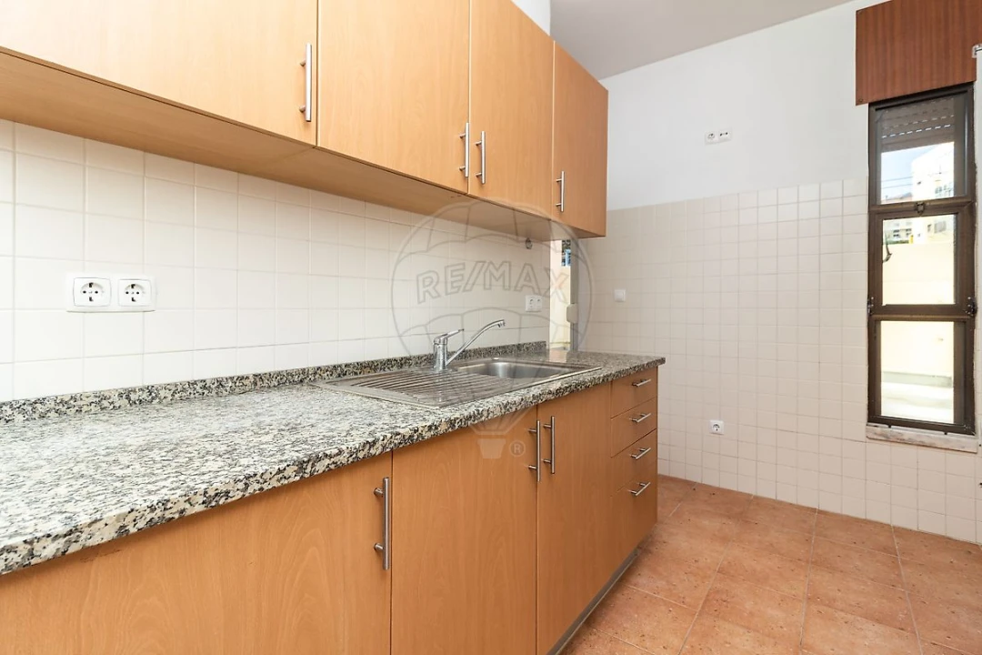 Prédio para Venda em Vila Franca de Xira Foto 14