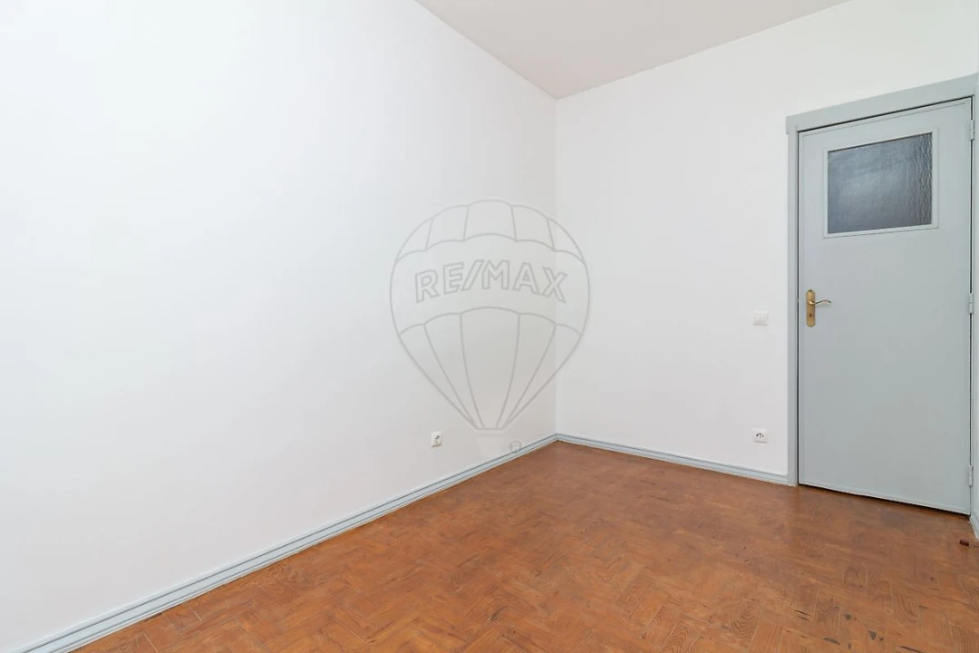 Prédio para Venda em Vila Franca de Xira Foto 35