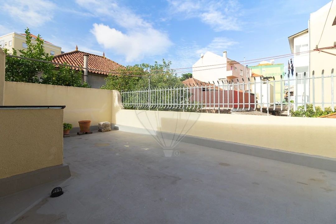 Prédio para Venda em Vila Franca de Xira Foto 19