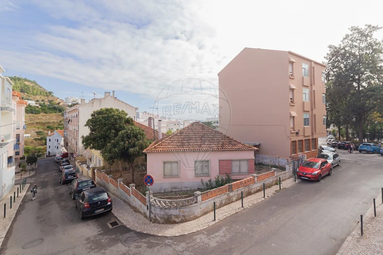 Prédio para Venda em Vila Franca de Xira Foto 22