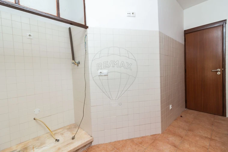 Prédio para Venda em Vila Franca de Xira Foto 15