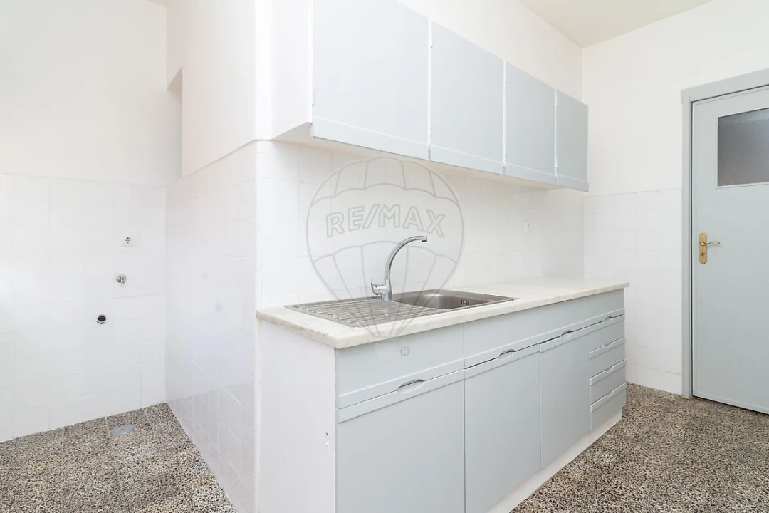 Prédio para Venda em Vila Franca de Xira Foto 33