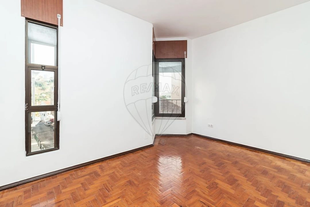 Prédio para Venda em Vila Franca de Xira Foto 11