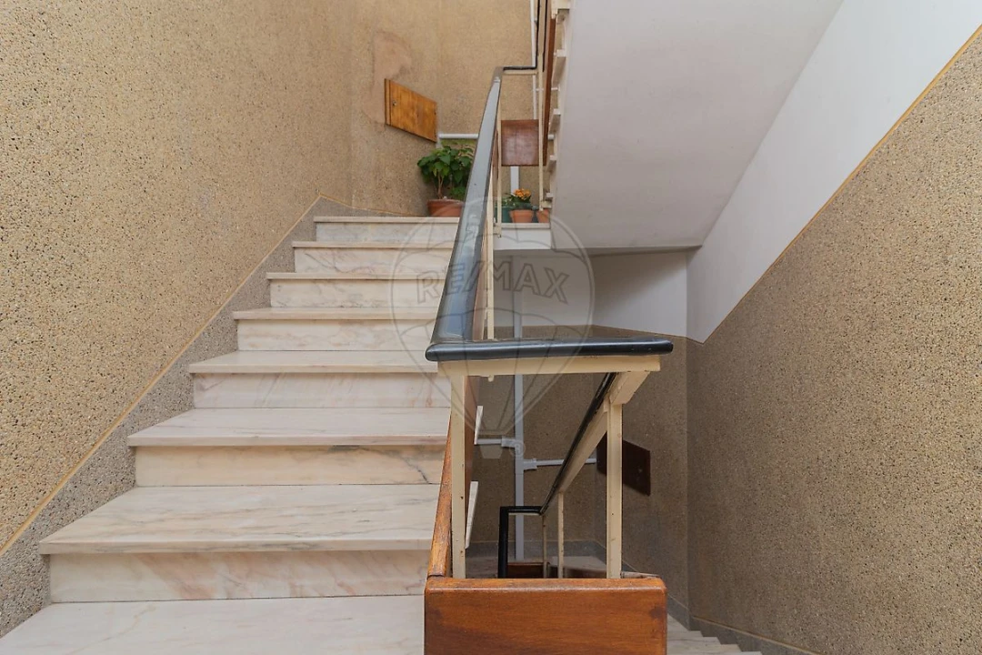 Prédio para Venda em Vila Franca de Xira Foto 40