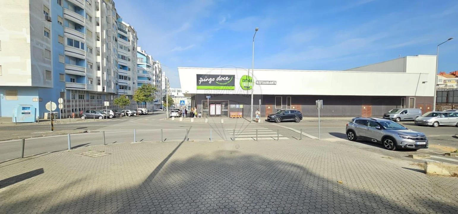 Terreno para Venda em Algueirão-Mem Martins Foto 3