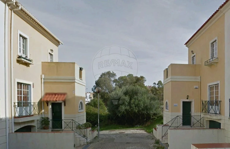 Terreno para Venda em Algueirão-Mem Martins Foto 8