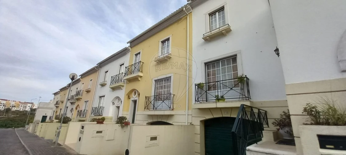 Terreno para Venda em Algueirão-Mem Martins Foto 10