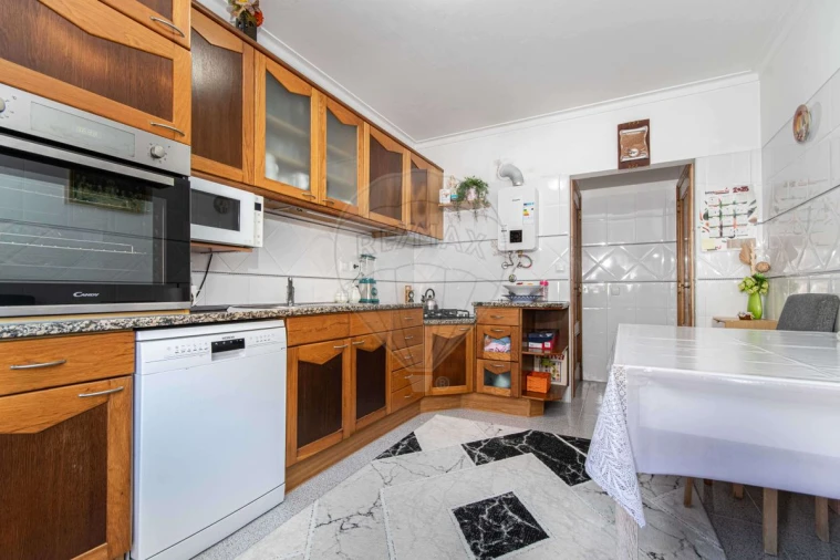 Apartamento T2 para Venda em Malveira e São Miguel de Alcainça Foto 7