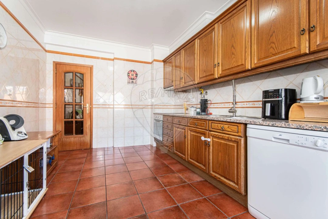 Apartamento T3 para Venda em Samora Correia Foto 3