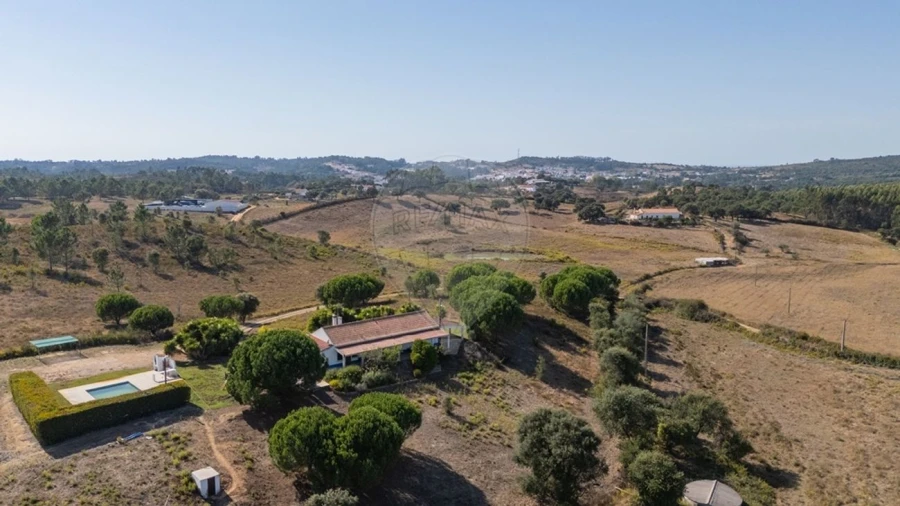 Quinta T3 para Venda em São Teotónio Foto 37