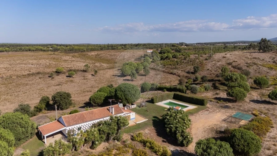 Quinta T3 para Venda em São Teotónio Foto 35