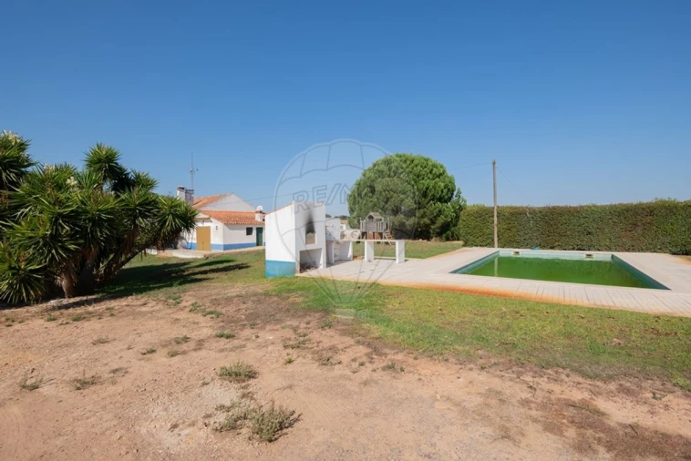 Quinta T3 para Venda em São Teotónio Foto 31