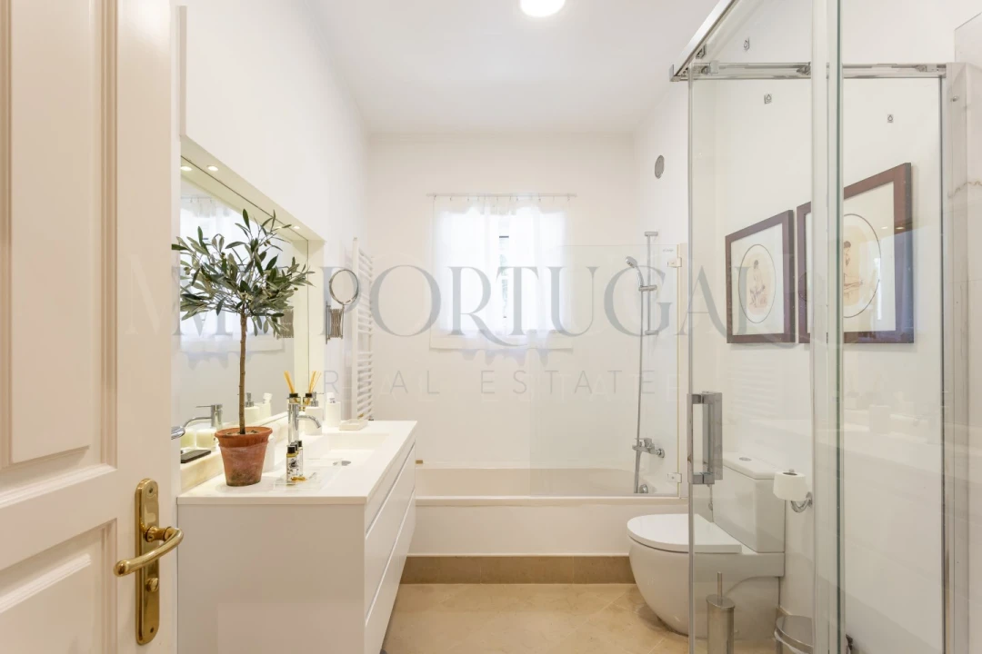 Apartamento T3 para Arrendamento em Alcabideche Foto 24