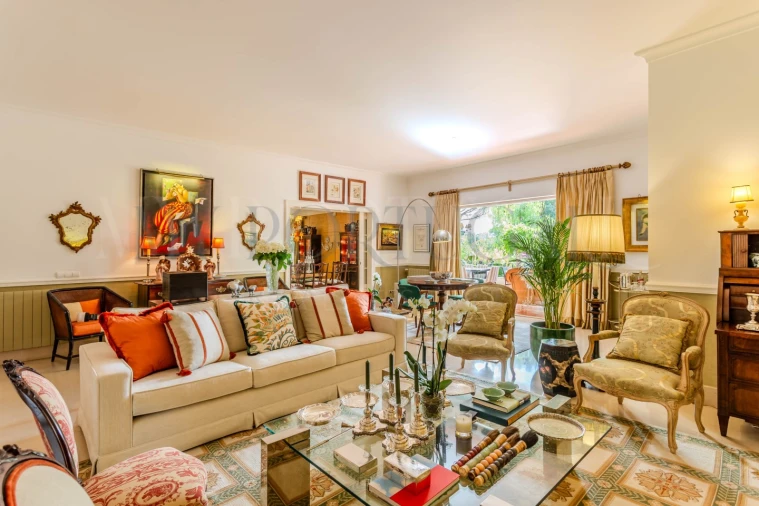 Apartamento T3 para Arrendamento em Alcabideche Foto 2