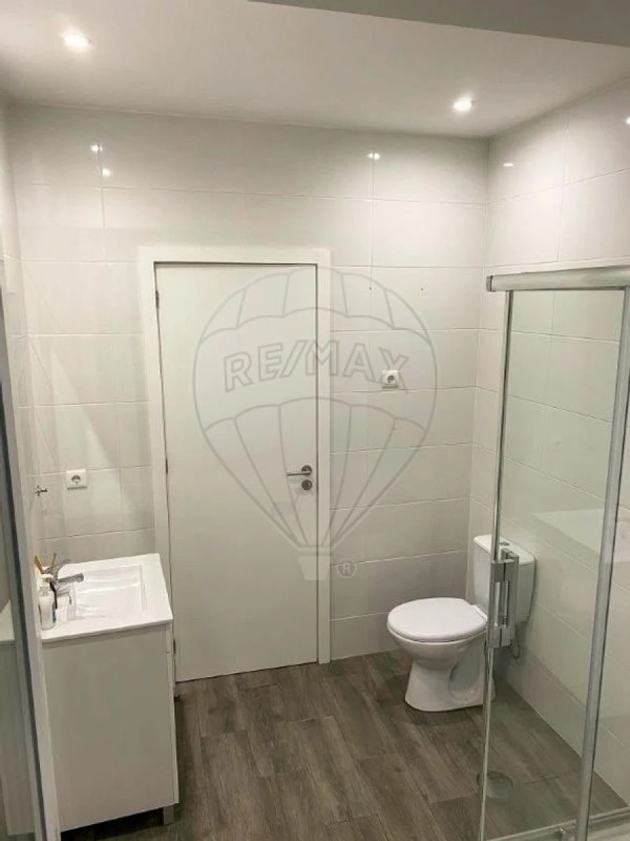 Moradia T2 para Arrendamento em Campanhã Foto 4