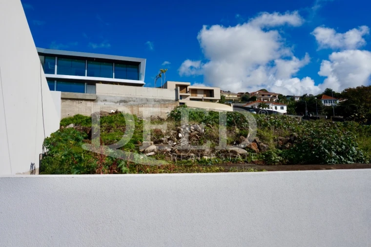 Terreno para Venda em Funchal (Santa Maria Maior) Foto 4