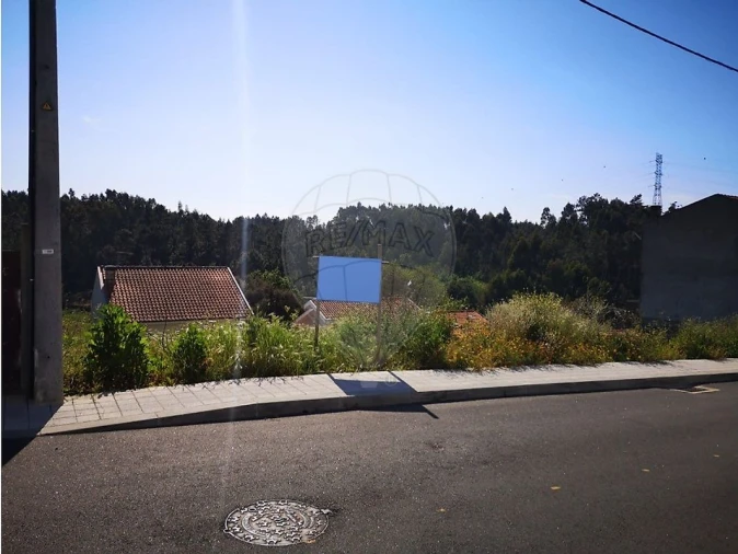 Terreno para Venda em Foz do Sousa e Covelo