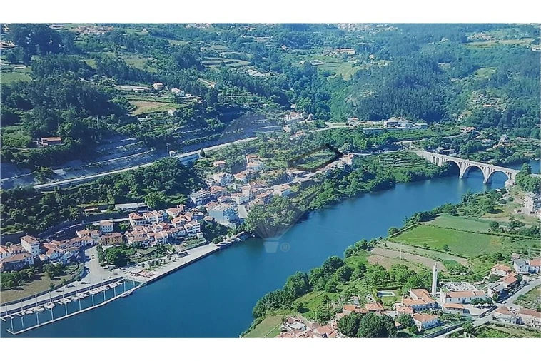 Terreno para Venda em Eja Foto 8
