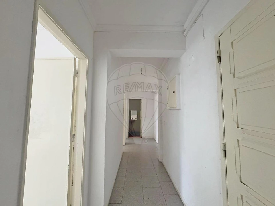 Apartamento T2 para Venda em Agualva e Mira-Sintra Foto 15