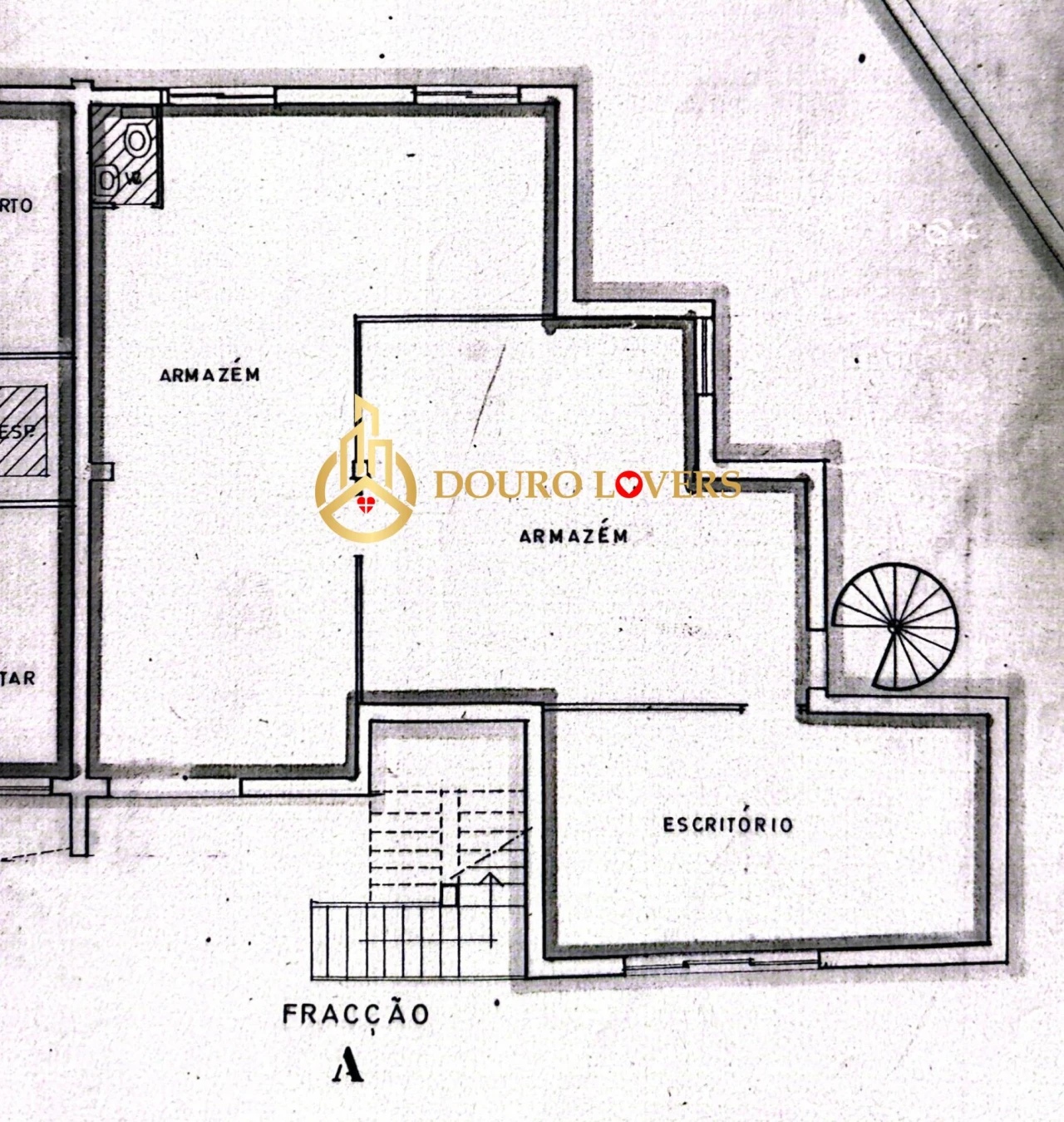 Armazém para Venda em Rio Tinto Foto 10