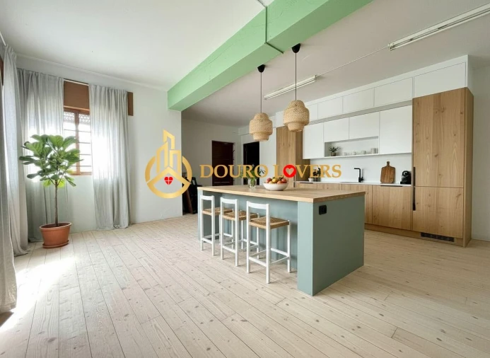 Armazém para Venda em Rio Tinto Foto 6