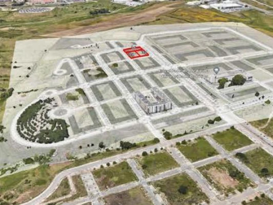 Terreno para Venda em Rio de Mouro Foto 5