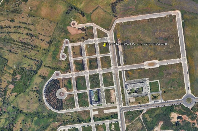 Terreno para Venda em Rio de Mouro