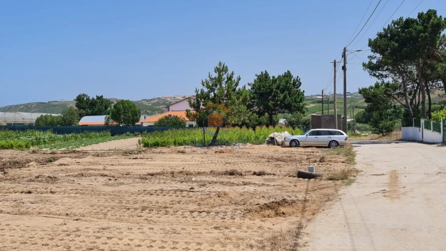 Terreno para Venda em A dos Cunhados e Maceira Foto 2