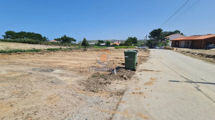 Terreno para Venda em A dos Cunhados e Maceira Foto 5