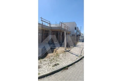 Moradia T3 para Venda em Caparica e Trafaria