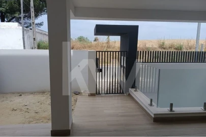 Moradia T3 para Venda em Caparica e Trafaria