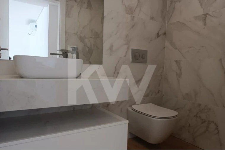 Moradia T3 para Venda em Caparica e Trafaria Foto 5