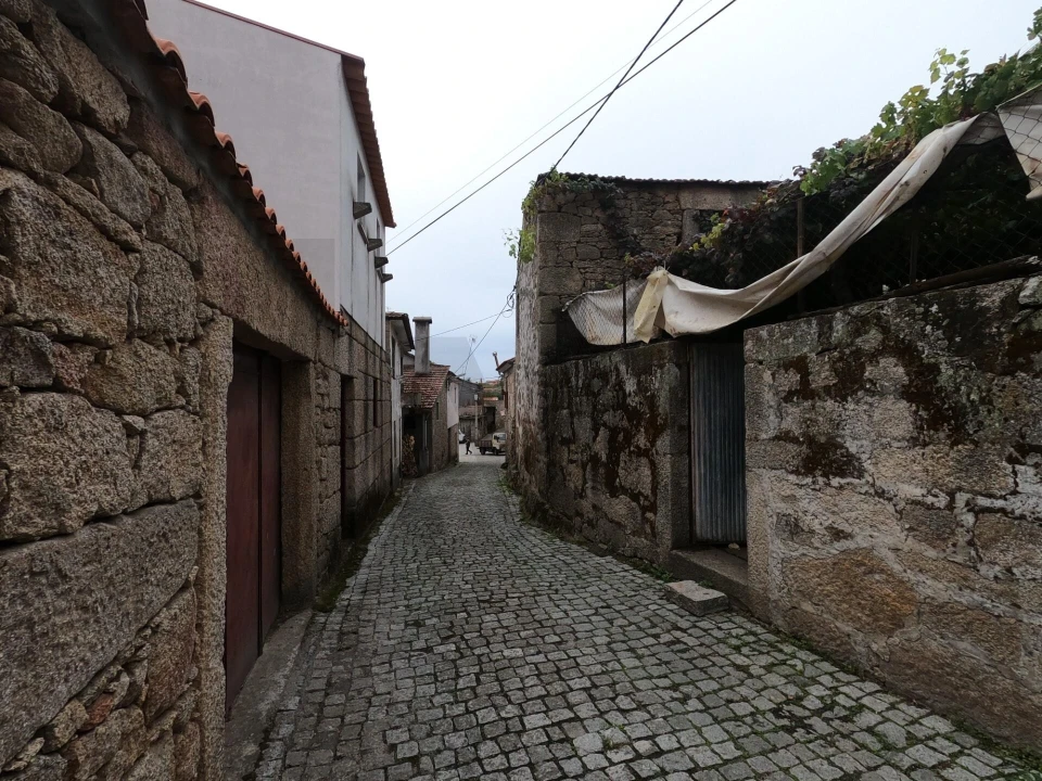 Moradia T3 para Venda em Pinheiros e Vale de Figueira Foto 20