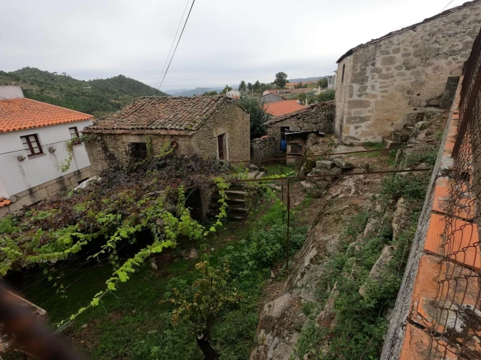 Moradia T3 para Venda em Pinheiros e Vale de Figueira Foto 7