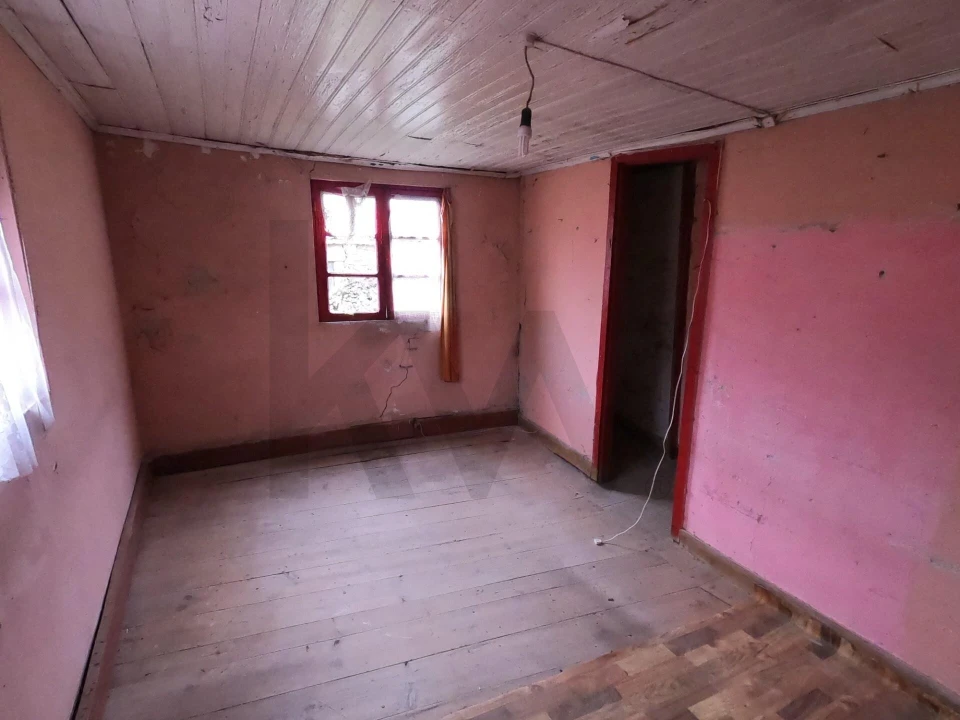 Moradia T3 para Venda em Pinheiros e Vale de Figueira Foto 31