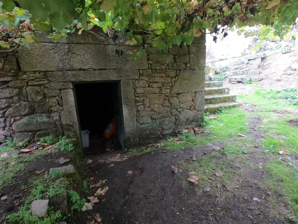 Moradia T3 para Venda em Pinheiros e Vale de Figueira Foto 23