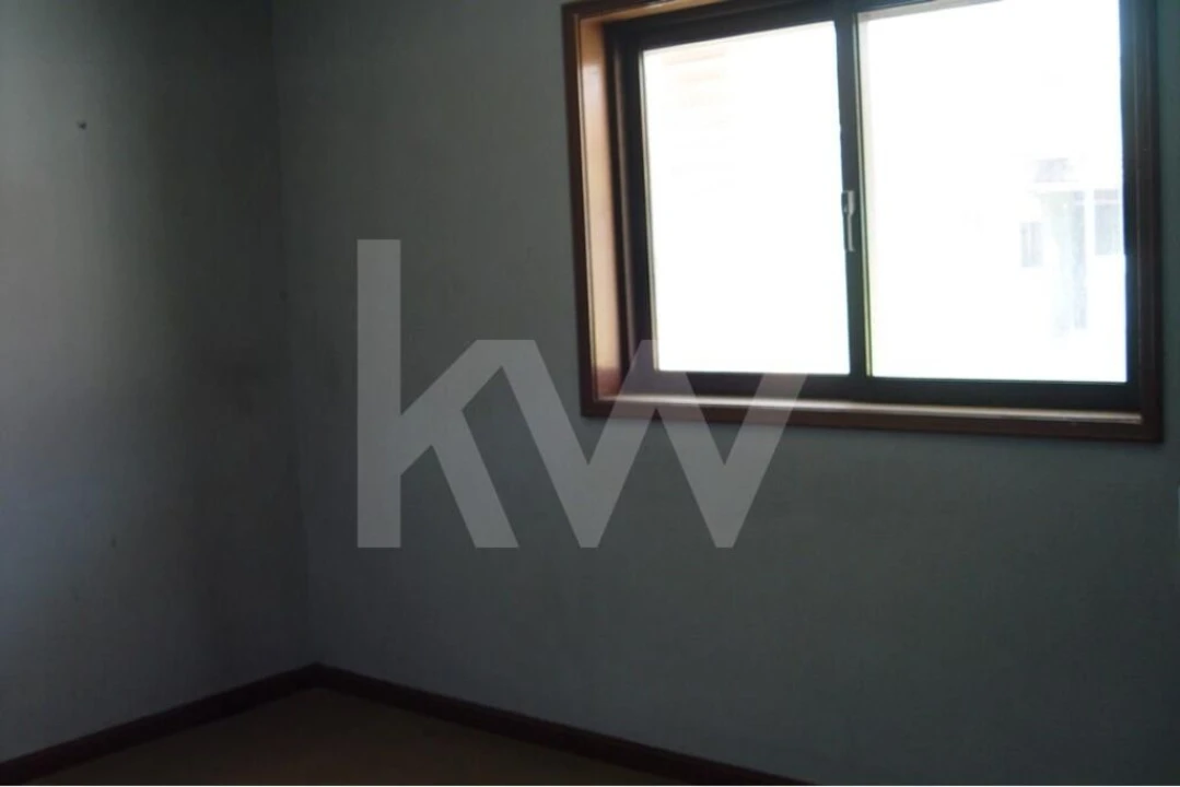 Moradia T5 para Venda em Lourosa Foto 48