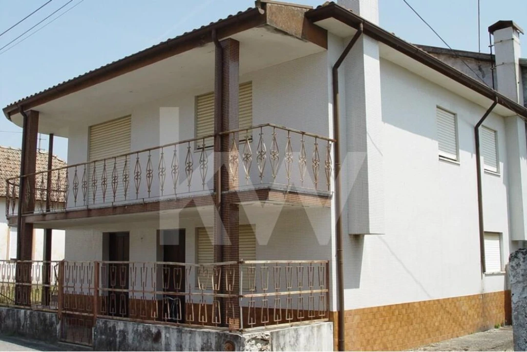 Moradia T5 para Venda em Lourosa Foto 58