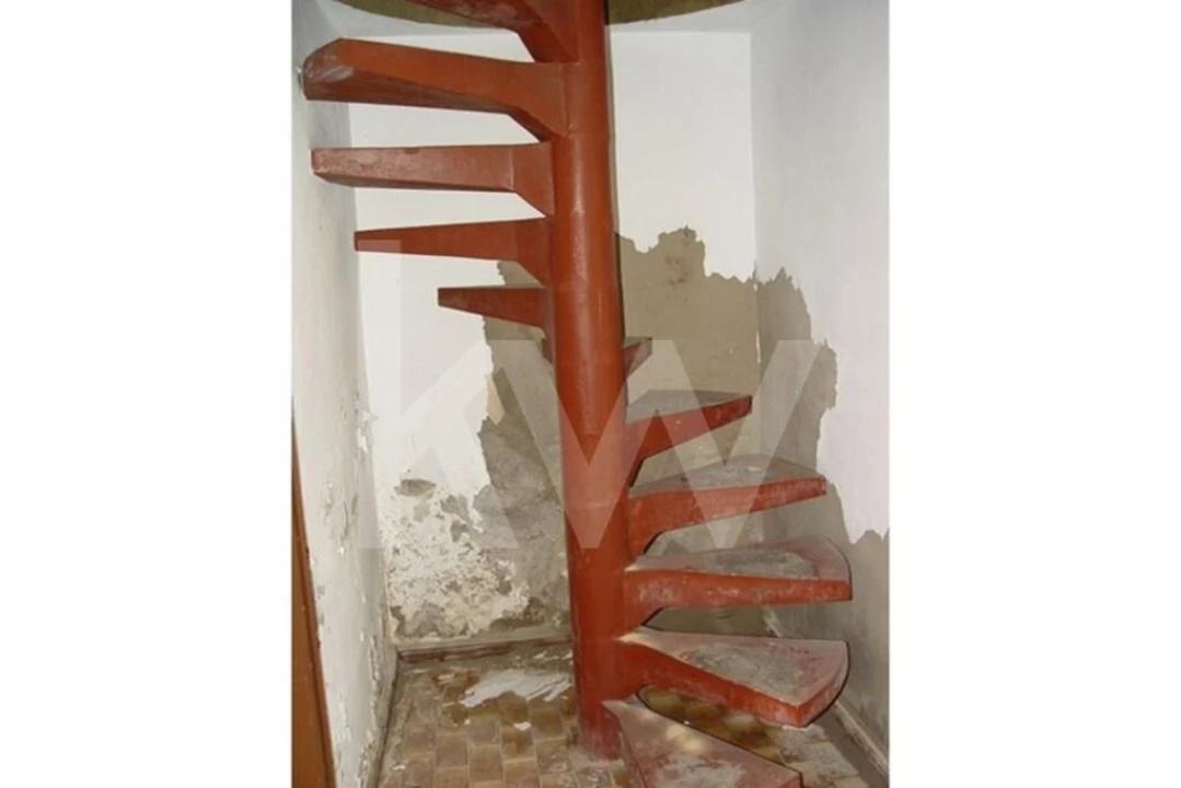 Moradia T5 para Venda em Lourosa Foto 38