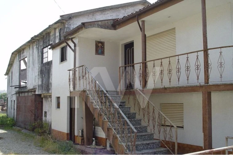 Moradia T5 para Venda em Lourosa Foto 29