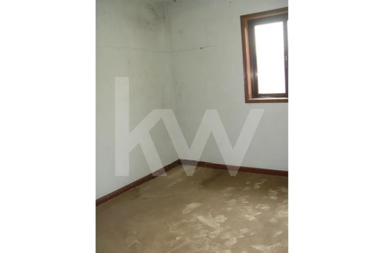 Moradia T5 para Venda em Lourosa Foto 46