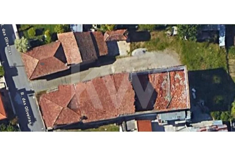 Moradia T5 para Venda em Lourosa Foto 3