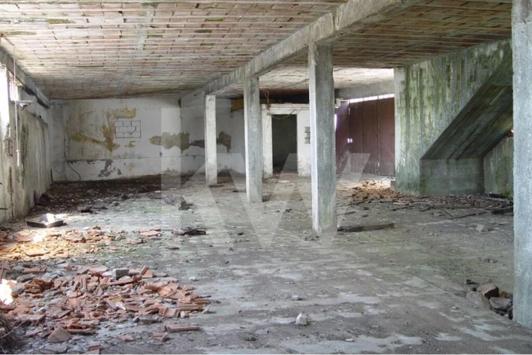 Moradia T5 para Venda em Lourosa Foto 12