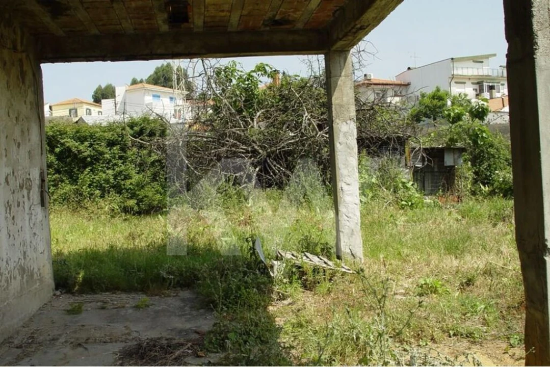 Moradia T5 para Venda em Lourosa Foto 13