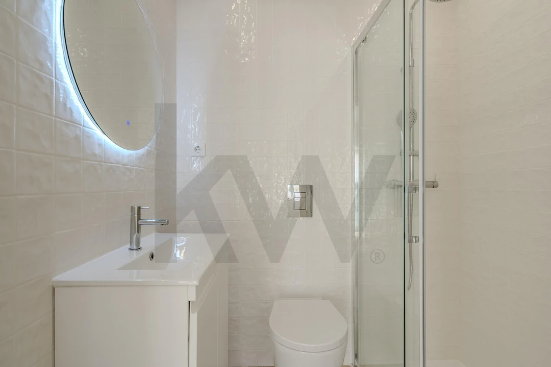 Apartamento T2 para Venda em Santo António Foto 19