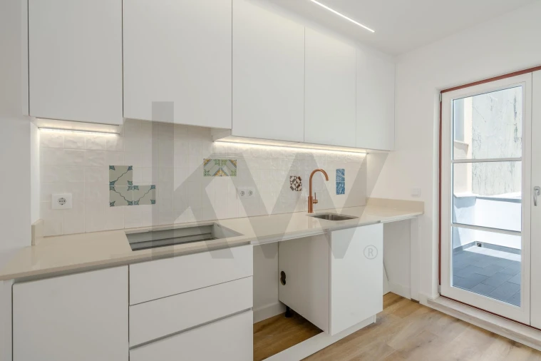 Apartamento T2 para Venda em Santo António Foto 11