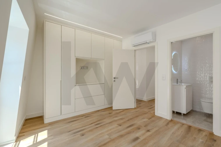 Apartamento T2 para Venda em Santo António Foto 16