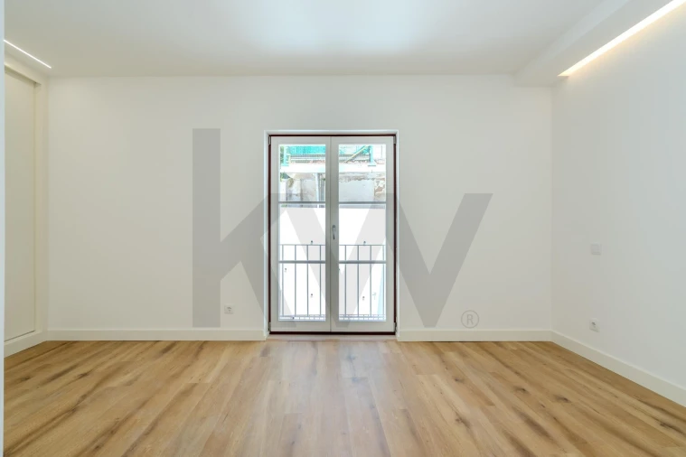 Apartamento T2 para Venda em Santo António Foto 21