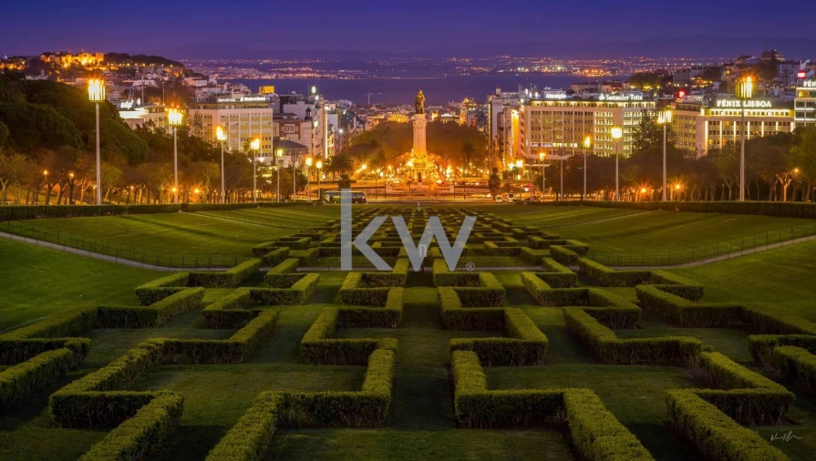 Apartamento T2 para Venda em Santo António Foto 36