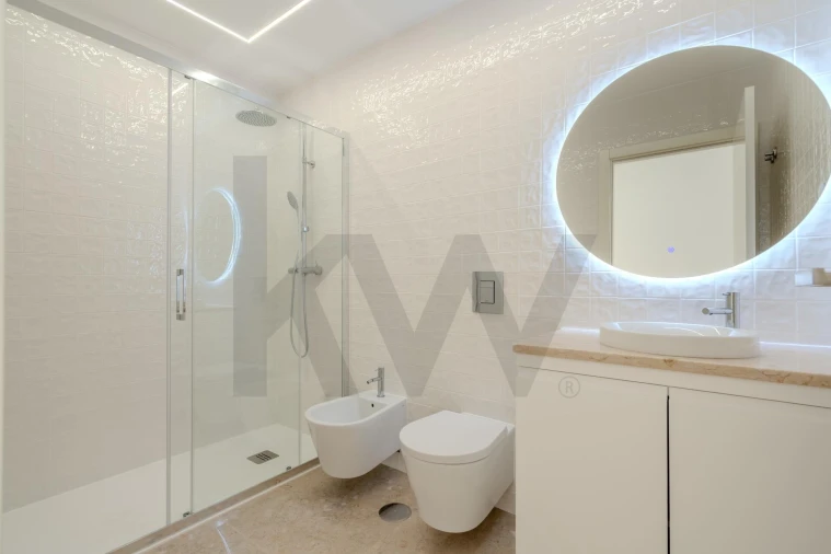 Apartamento T2 para Venda em Santo António Foto 20